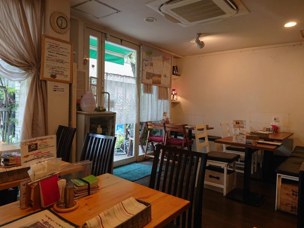 高円寺で泡のオムライス！カフェレストラン「アイノワール」でランチ | シラタ記